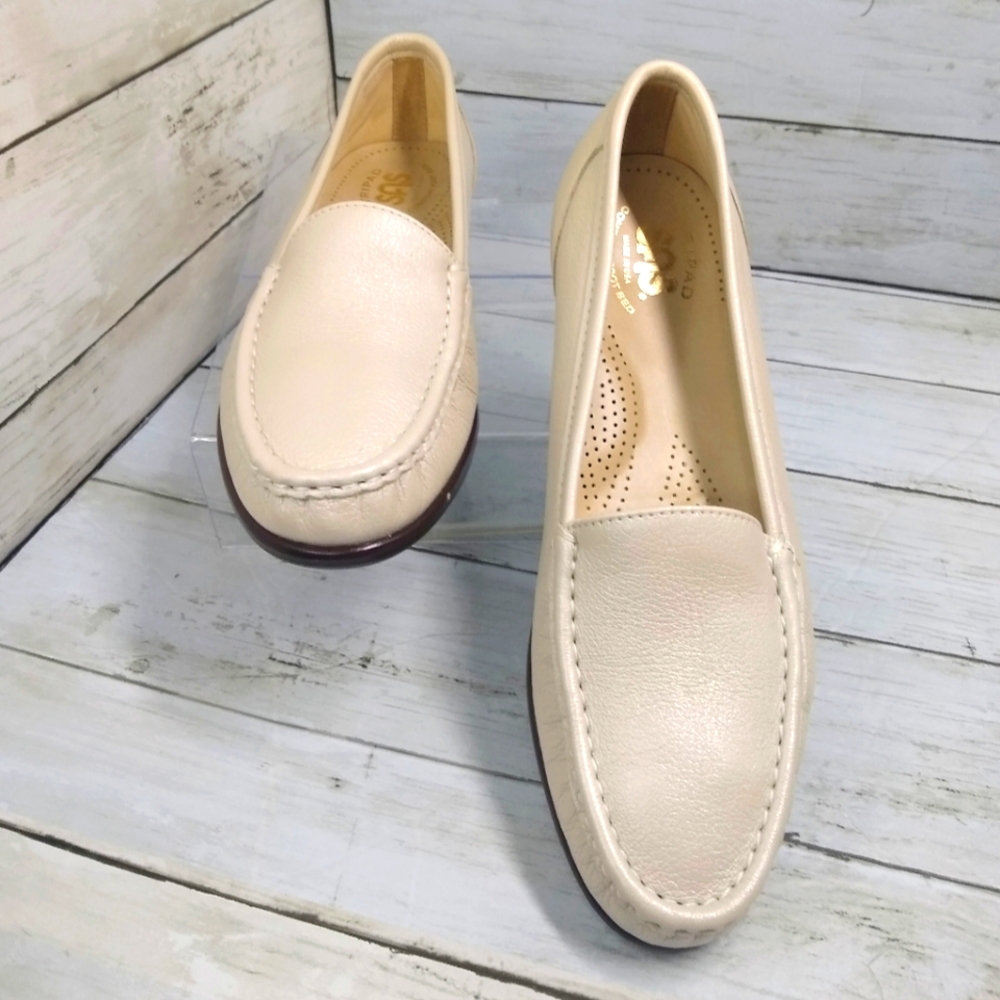 SAS 8N Women's Pearl White Tripad Comfort Leather SlipOn Loafers - Picture 5 of 6